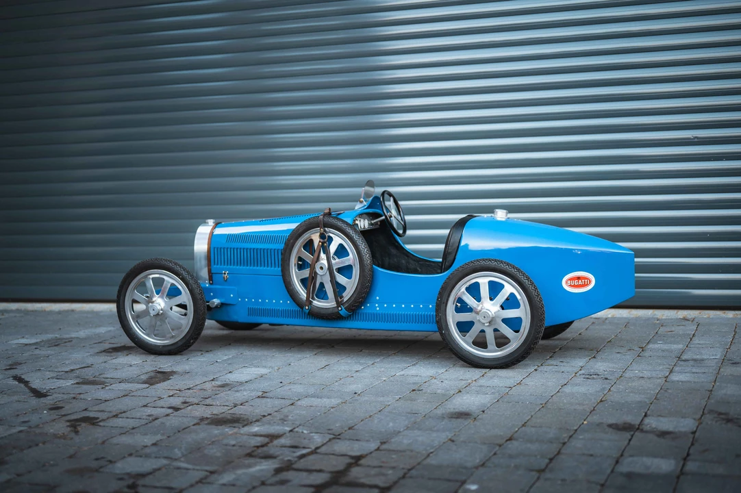 Bugatti - Image 8 of 28