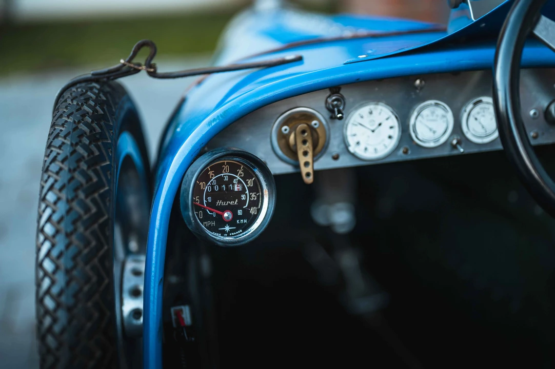 Bugatti - Image 24 of 28