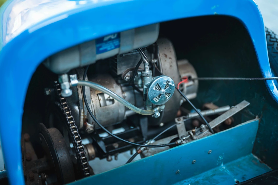 Bugatti - Image 25 of 28