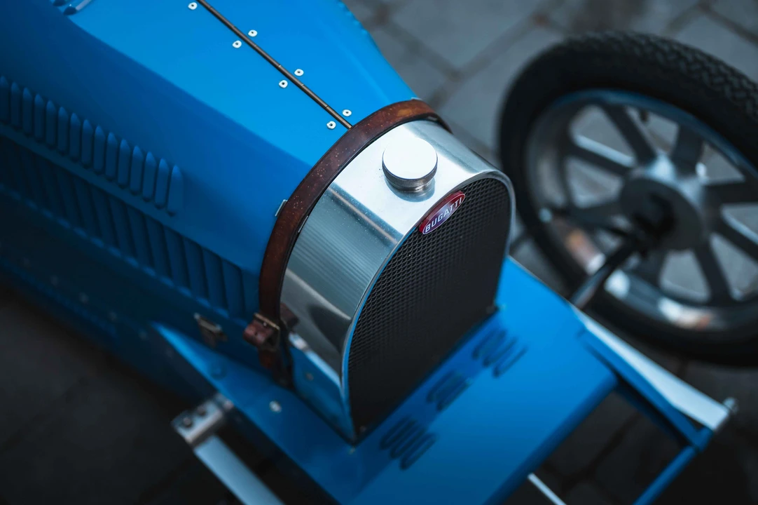 Bugatti - Image 18 of 28