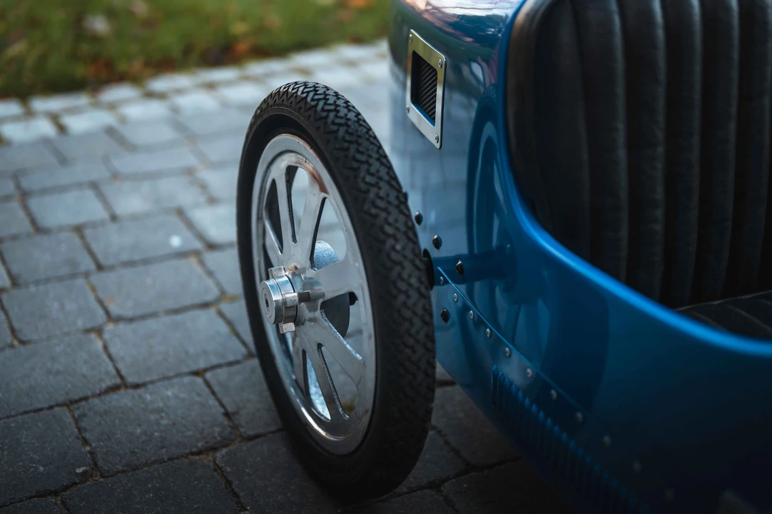 Bugatti - Image 21 of 28