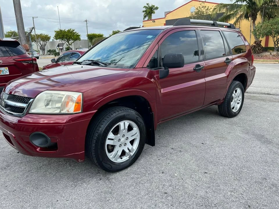 2007 Mitsubishi Endeavor - Image 6 of 9