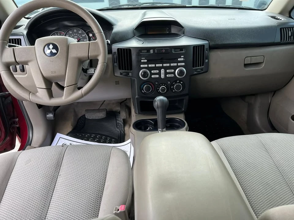 2007 Mitsubishi Endeavor - Image 9 of 9