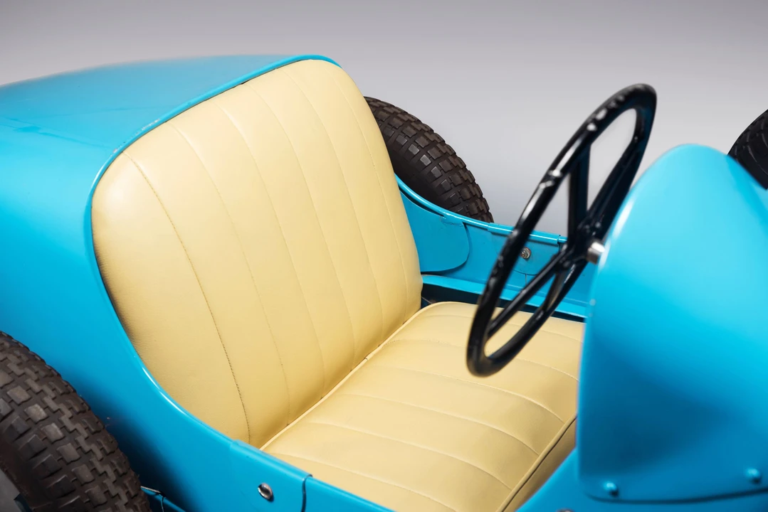 Bugatti - Image 6 of 10