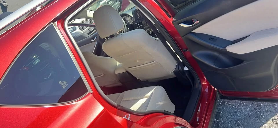 2013 Mazda Mazda 3 2nd Gen - Image 4 of 5