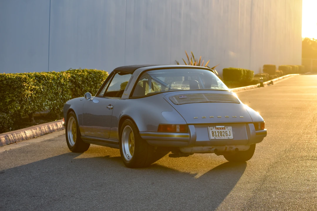 1984 Porsche 911 Carrera 3.2 - Image 25 of 31