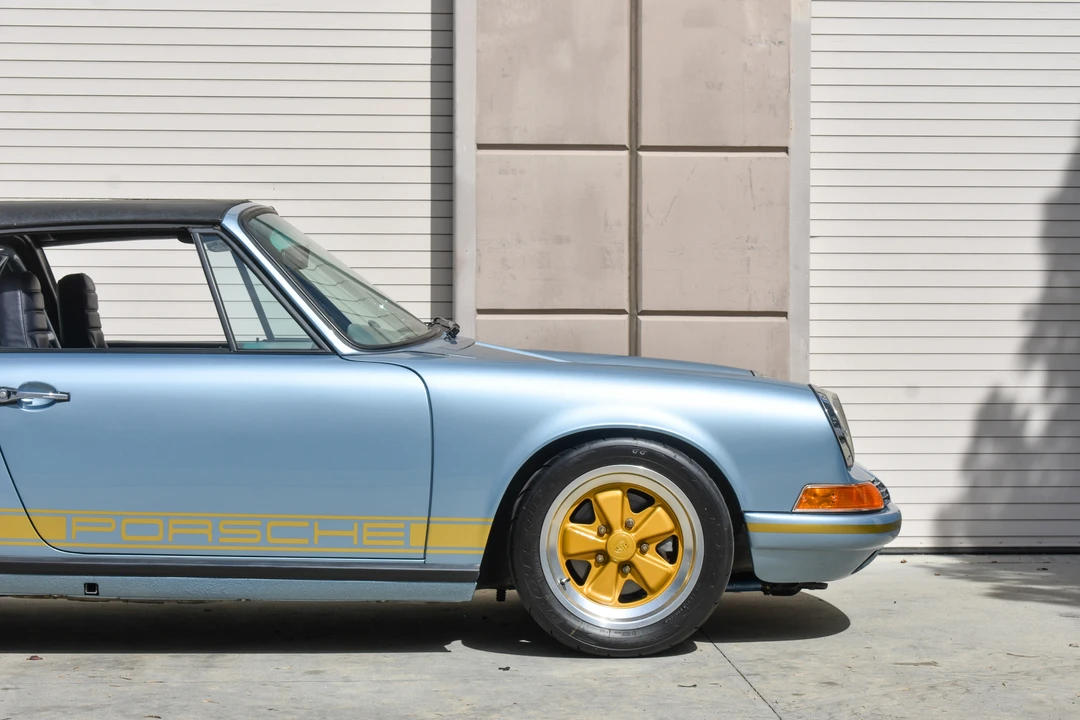 1984 Porsche 911 Carrera 3.2 - Image 13 of 31