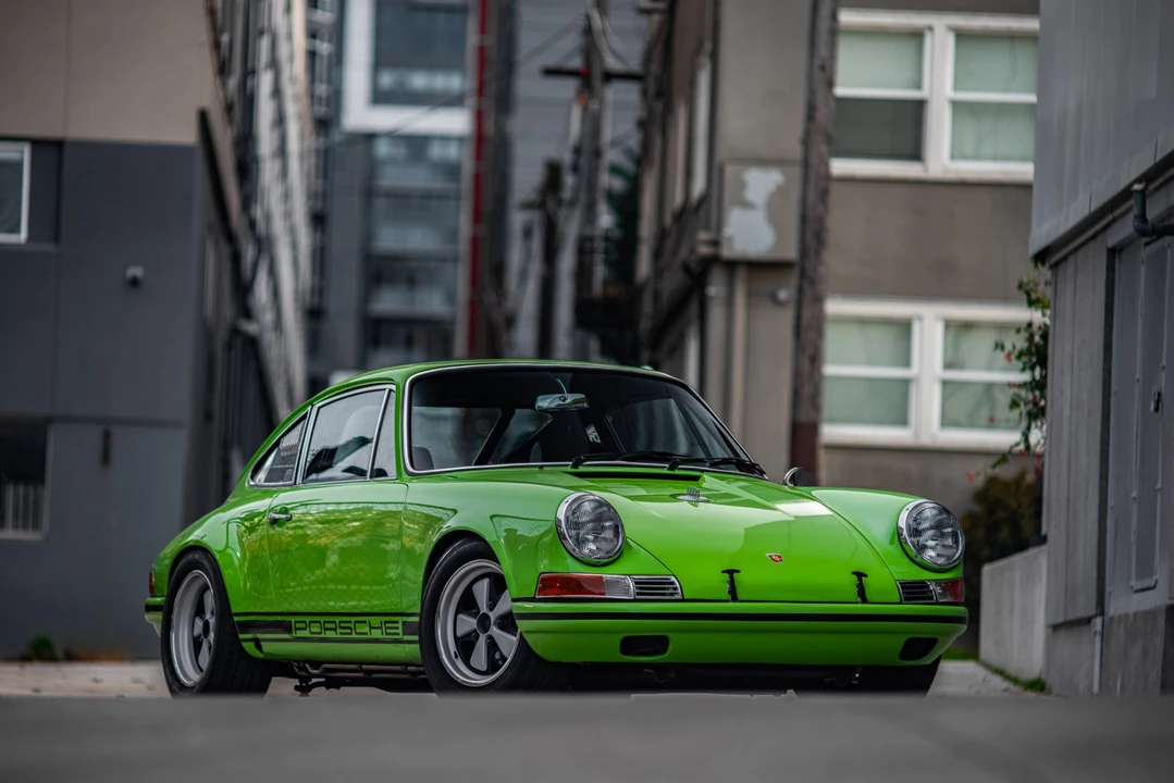 1984 Porsche 911 Carrera 3.2 - Image 5 of 31