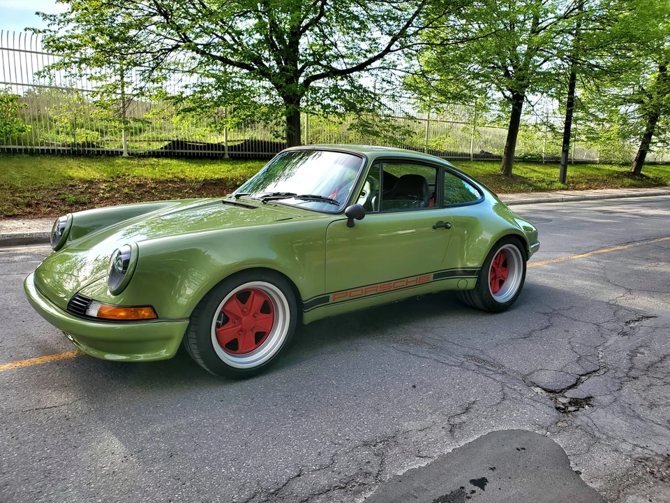 1985 Porsche 911 Carrera 3.2 - Image 13 of 31