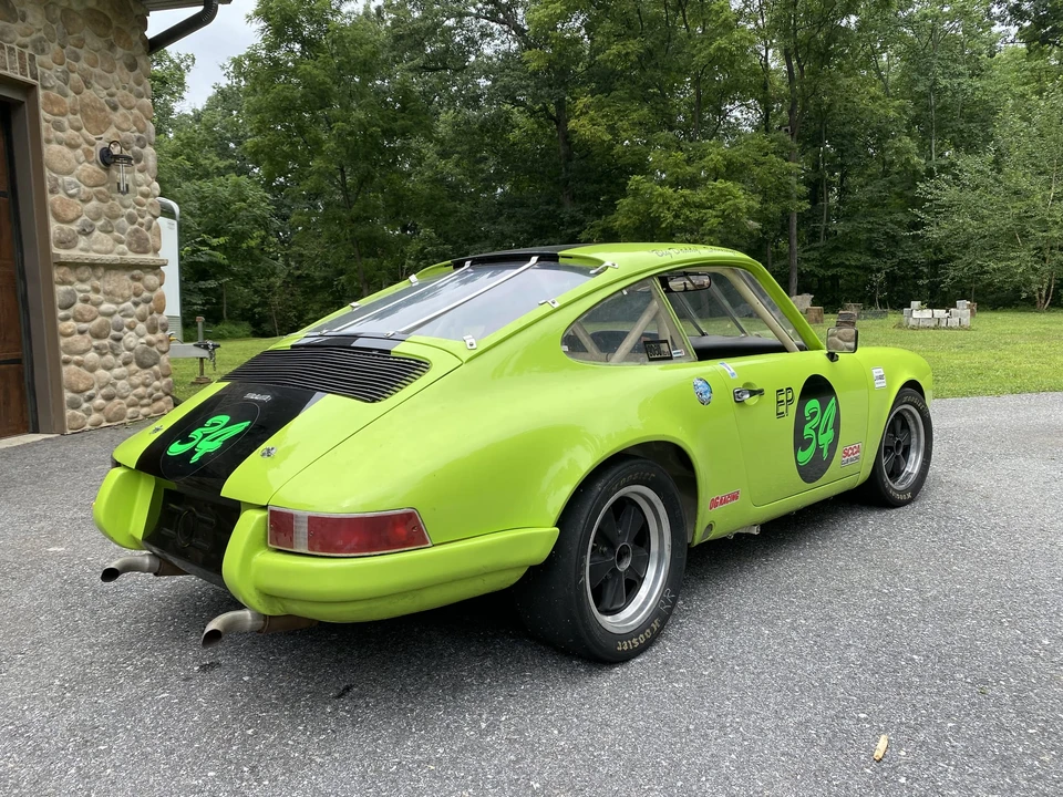 1985 Porsche 911 Carrera 3.2 - Image 9 of 31