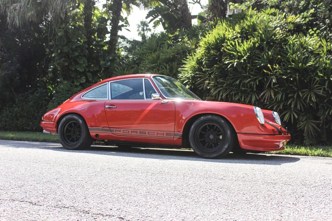 1985 Porsche 911 Carrera 3.2 - Image 13 of 31