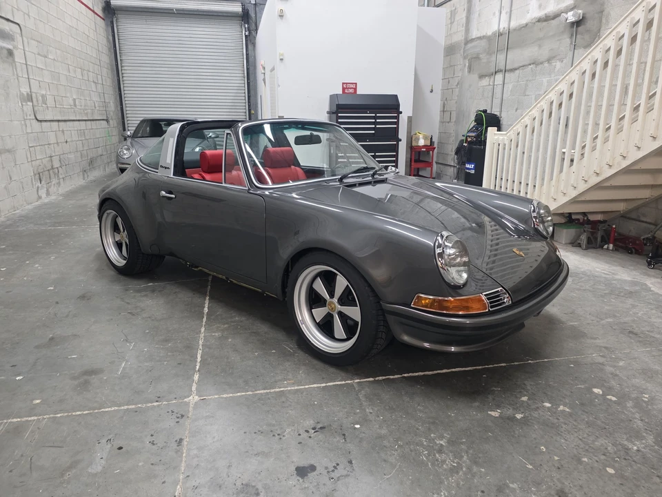 1985 Porsche 911 Carrera 3.2 - Image 5 of 31