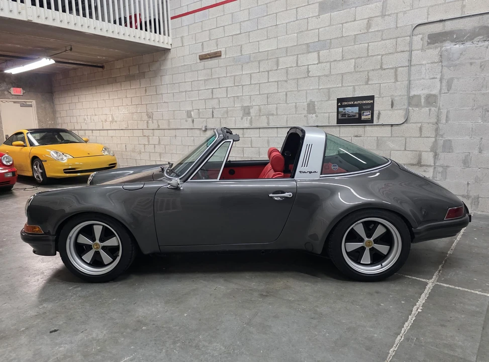 1985 Porsche 911 Carrera 3.2 - Image 12 of 31