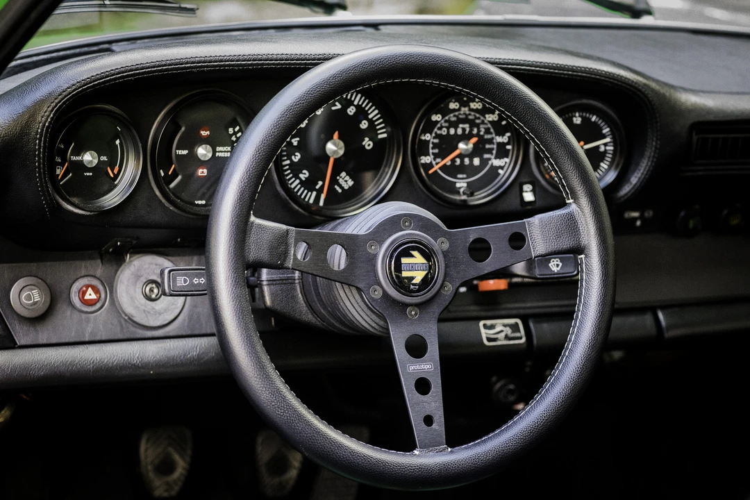 1985 Porsche 911 Carrera 3.2 - Image 18 of 31