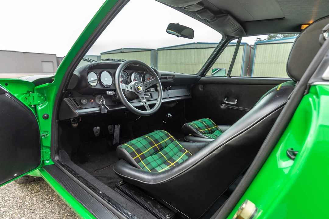 1985 Porsche 911 Carrera 3.2 - Image 13 of 31