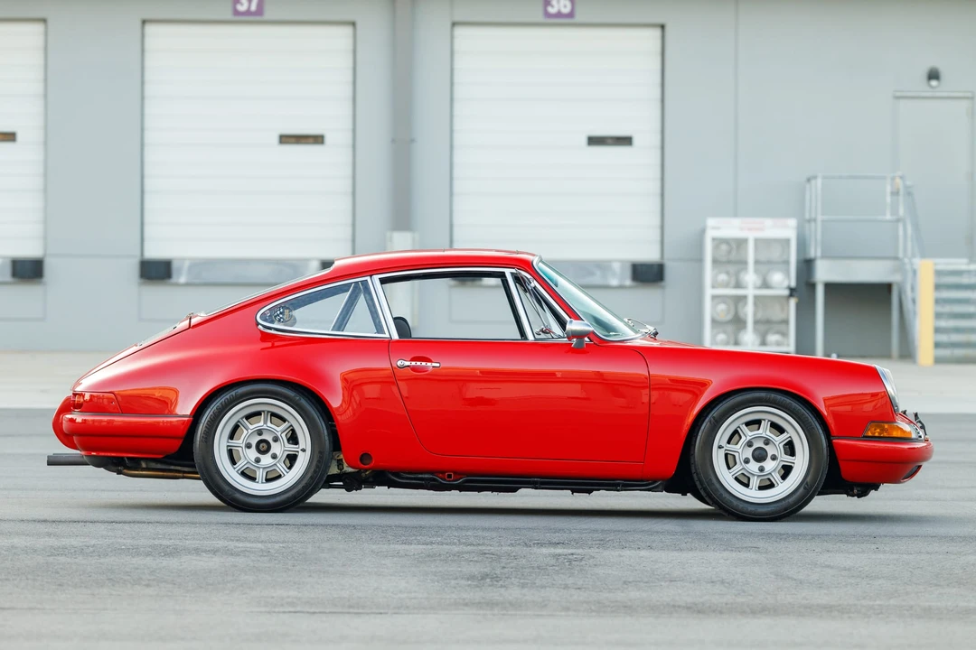 1986 Porsche 911 Carrera 3.2 - Image 14 of 31