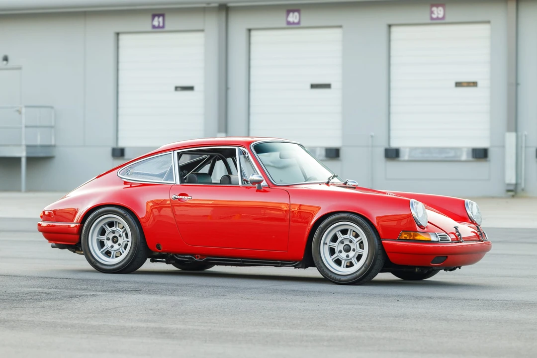 1986 Porsche 911 Carrera 3.2 - Image 13 of 31