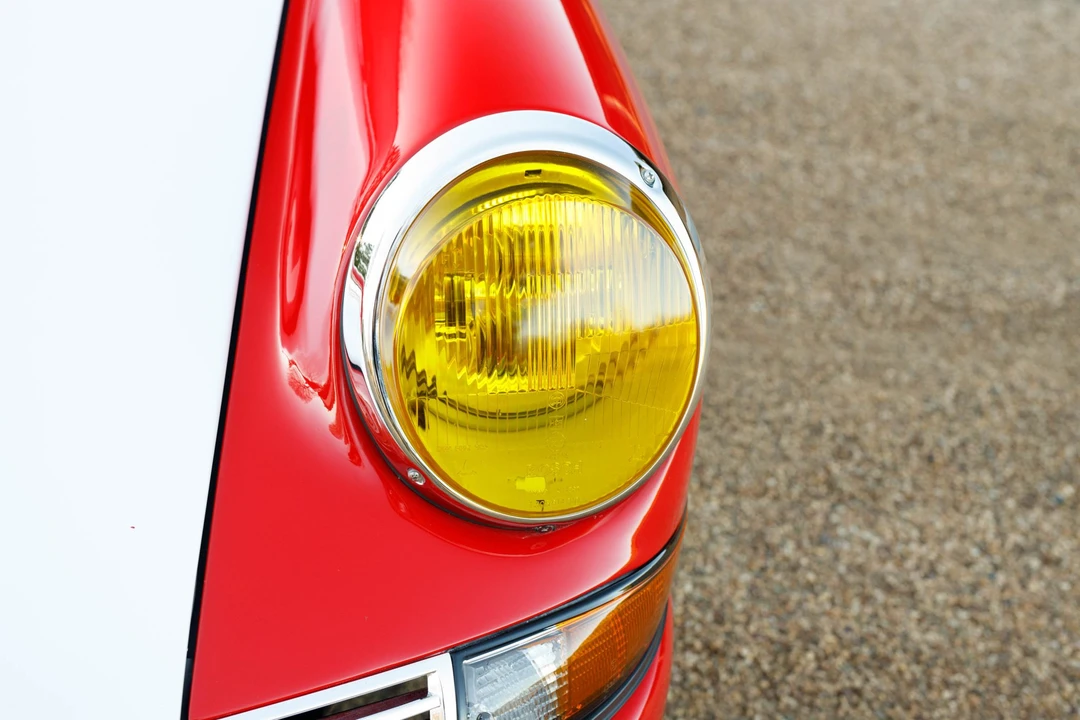 1986 Porsche 911 Carrera 3.2 - Image 28 of 31