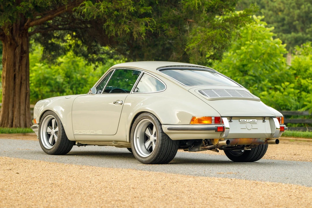 1987 Porsche 911 Carrera 3.2 - Image 9 of 31