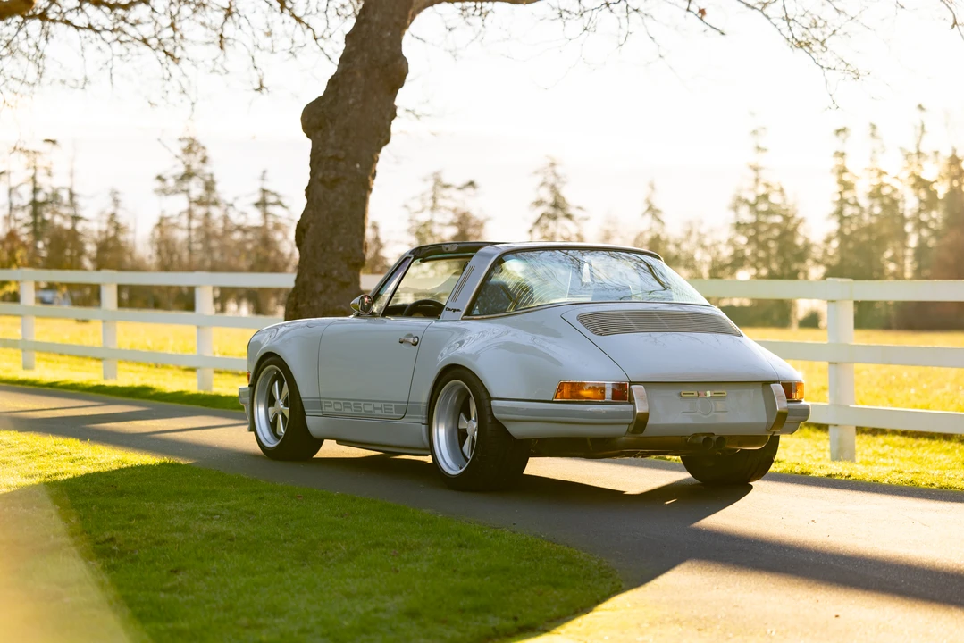 1987 Porsche 911 Carrera 3.2 - Image 30 of 31