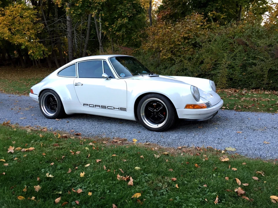 1987 Porsche 911 Carrera 3.2 - Image 18 of 31