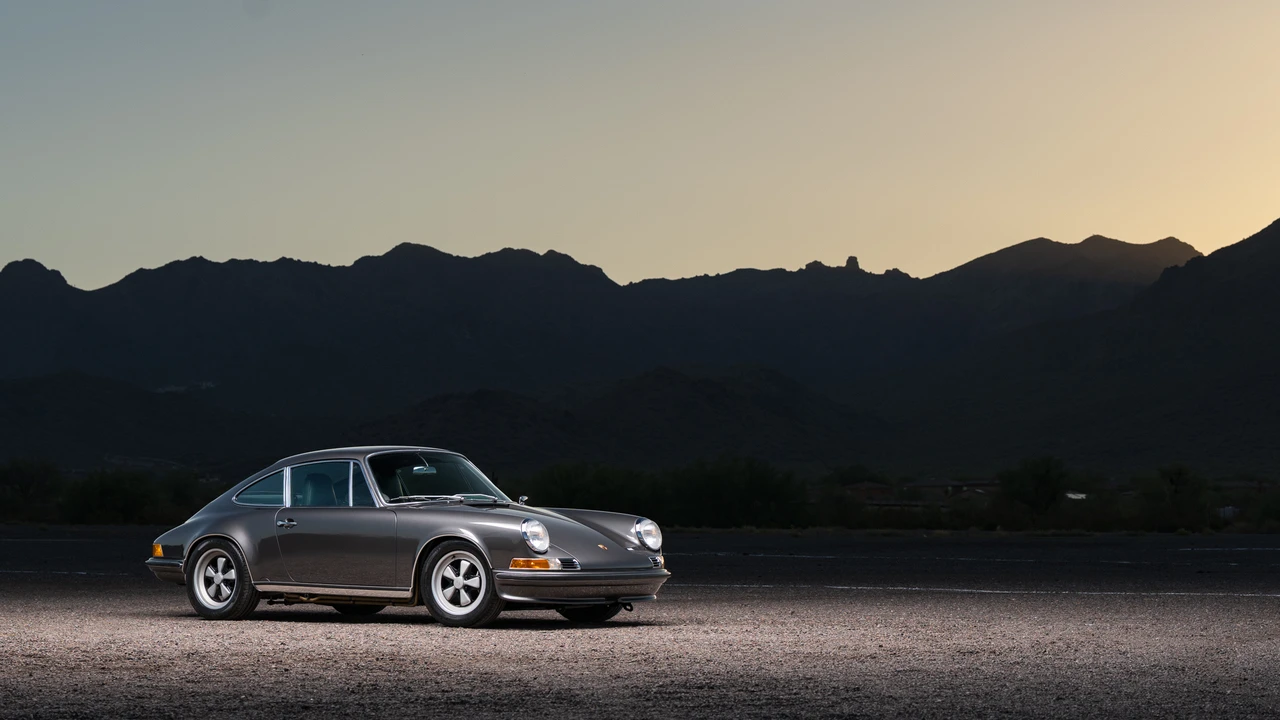 1988 Porsche 911 Carrera 3.2 - Image 14 of 31