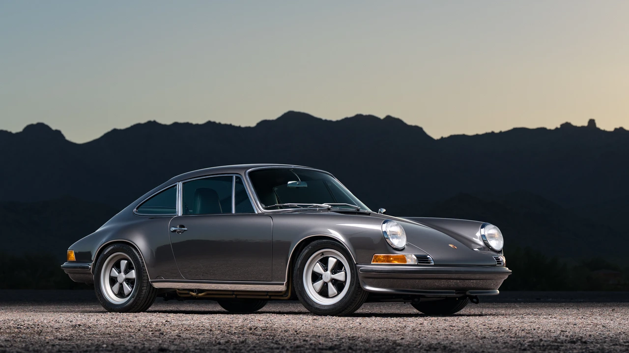 1988 Porsche 911 Carrera 3.2 - Image 15 of 31