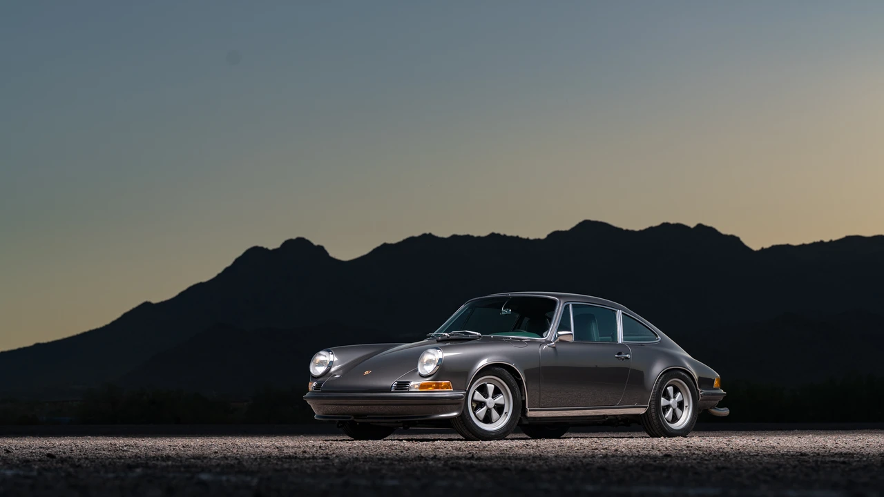 1988 Porsche 911 Carrera 3.2 - Image 3 of 31