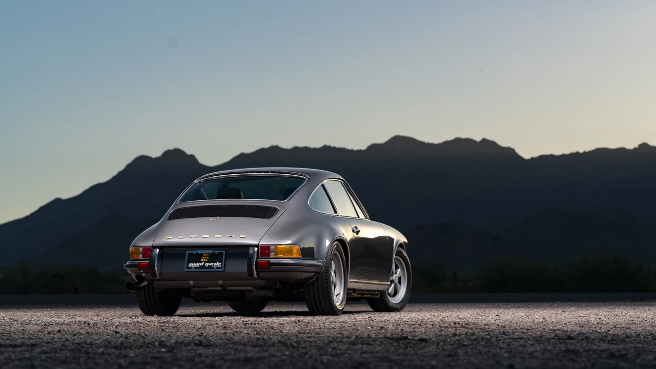 1988 Porsche 911 Carrera 3.2 - Image 21 of 31