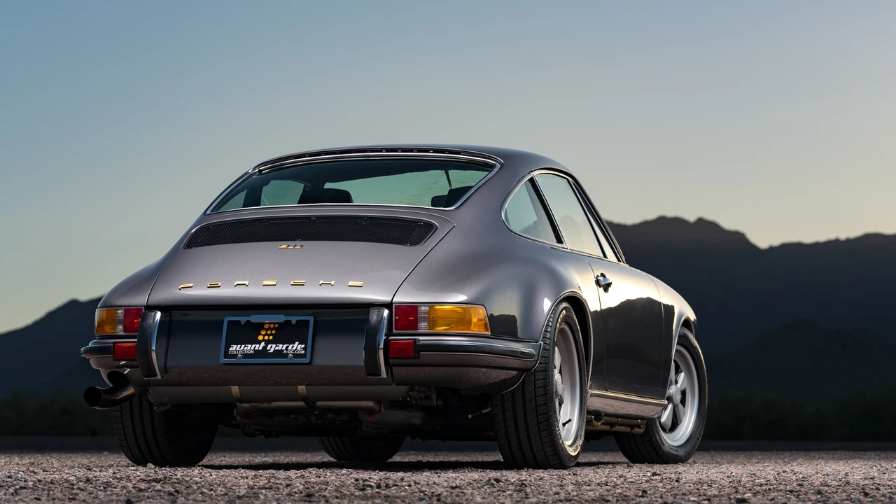 1988 Porsche 911 Carrera 3.2 - Image 22 of 31