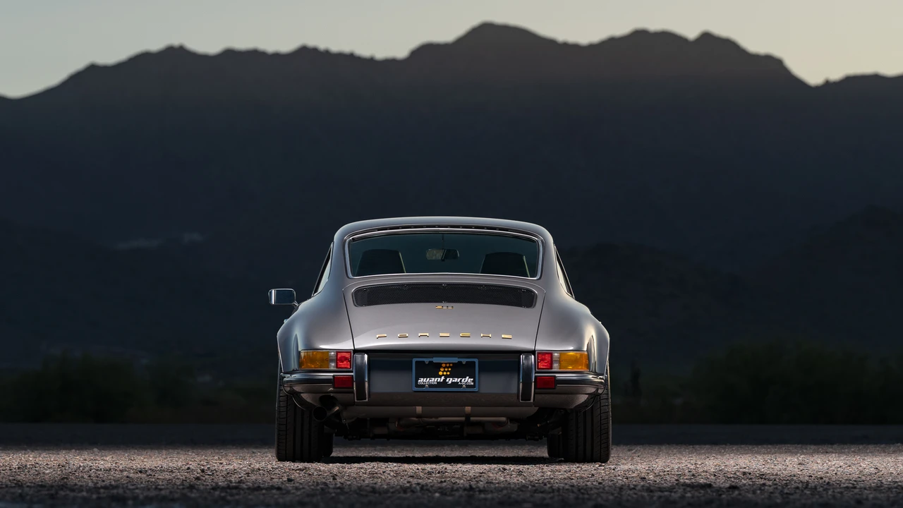 1988 Porsche 911 Carrera 3.2 - Image 24 of 31