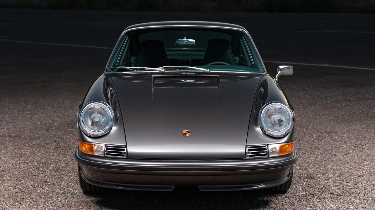 1988 Porsche 911 Carrera 3.2 - Image 10 of 31