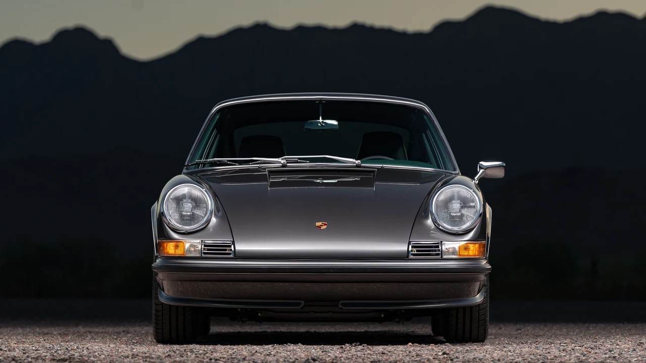 1988 Porsche 911 Carrera 3.2 - Image 9 of 31