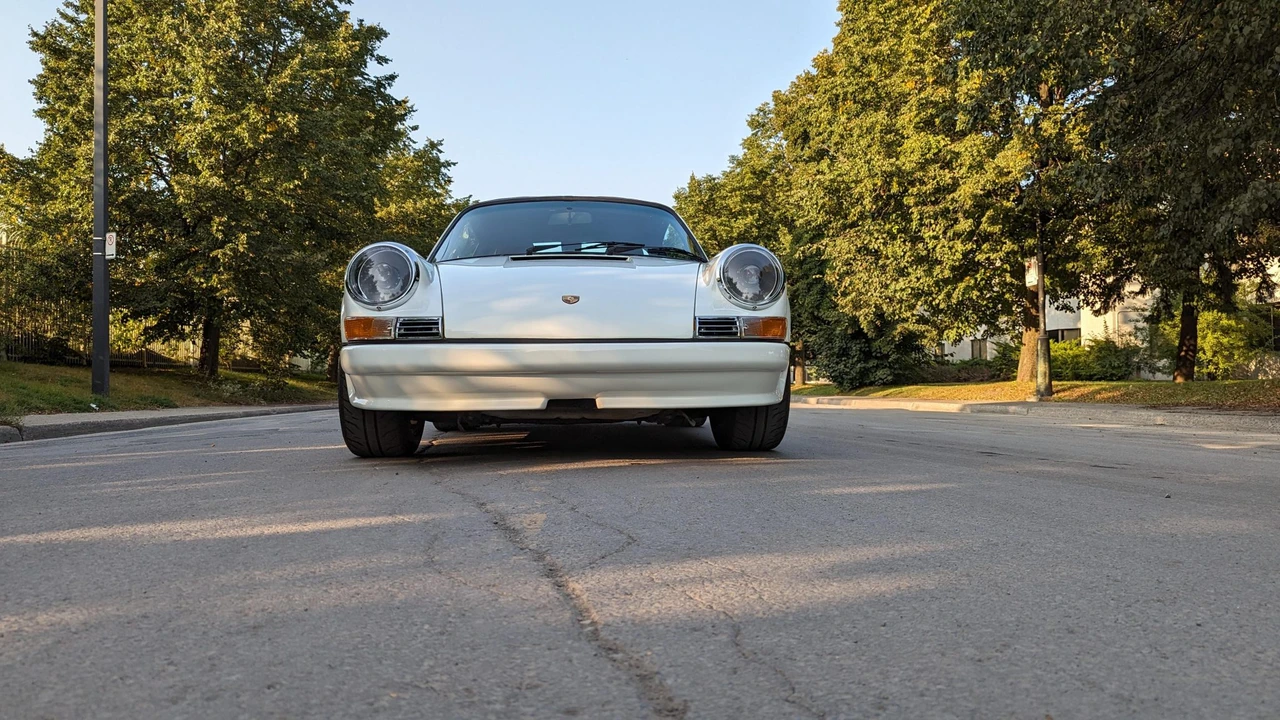 1988 Porsche 911 Carrera 3.2 - Image 16 of 31