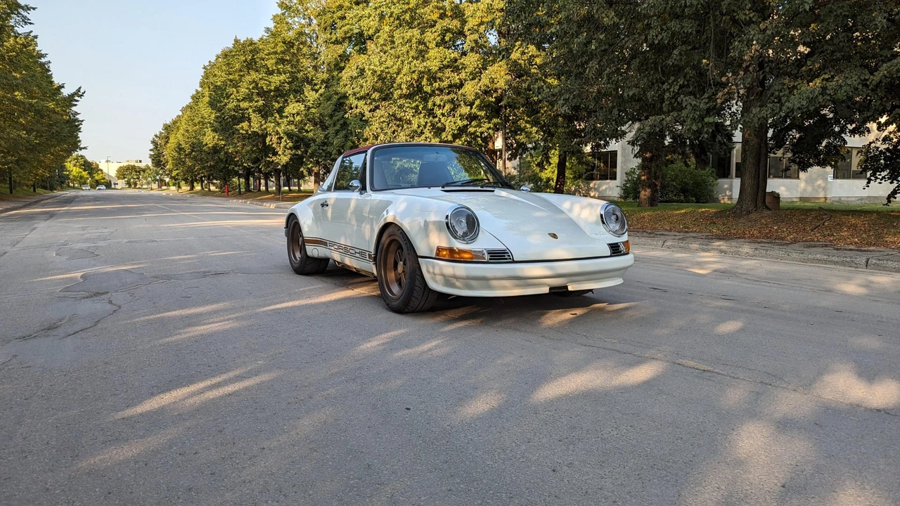 1988 Porsche 911 Carrera 3.2 - Image 25 of 31