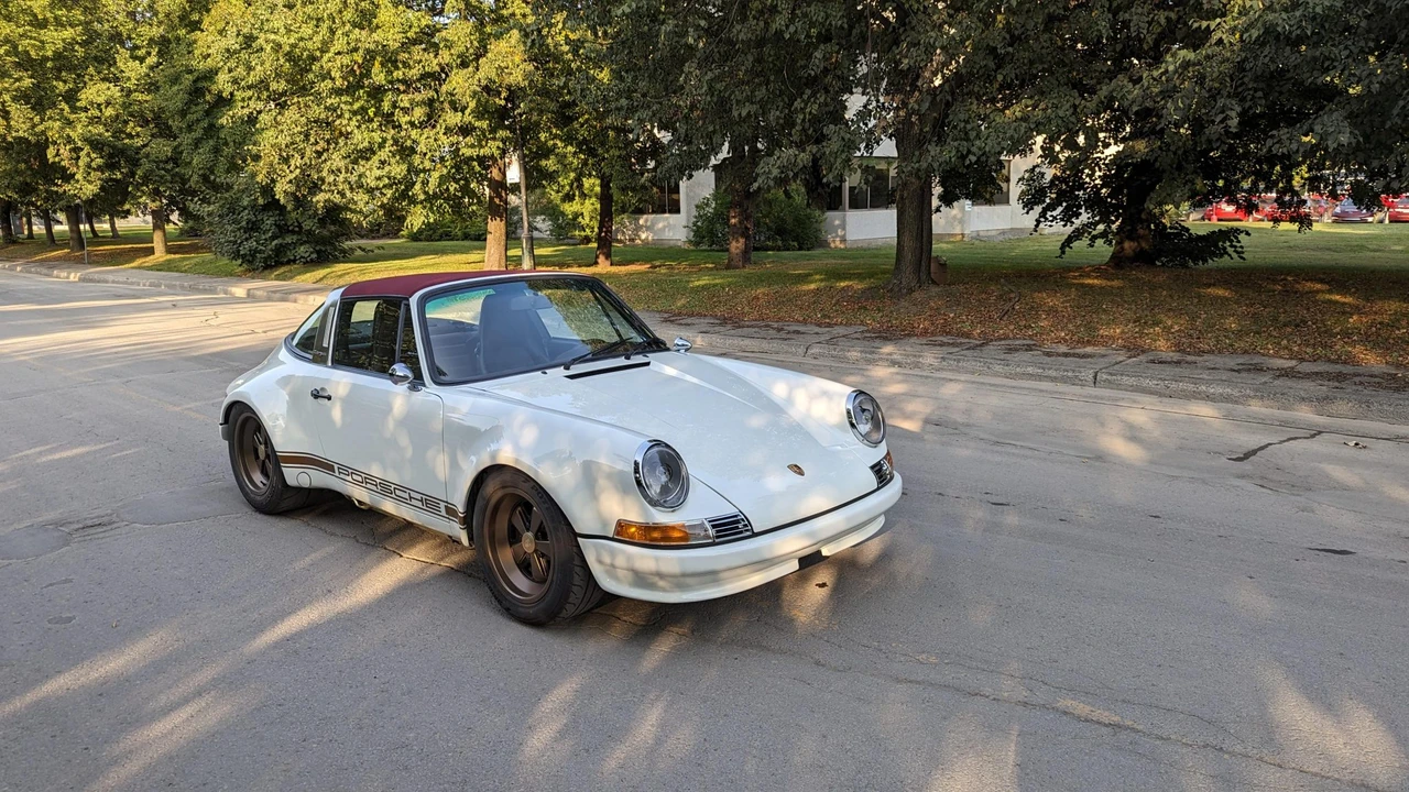 1988 Porsche 911 Carrera 3.2 - Image 27 of 31
