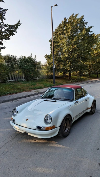 1988 Porsche 911 Carrera 3.2 - Image 6 of 31