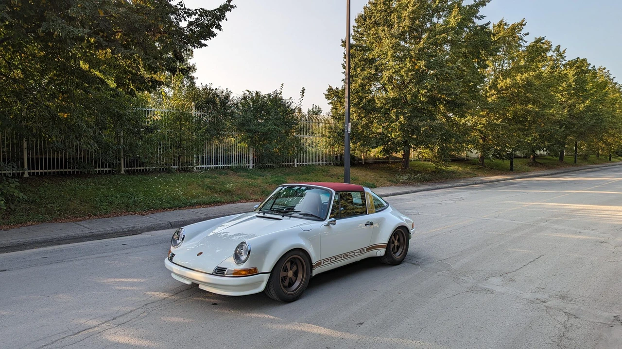 1988 Porsche 911 Carrera 3.2 - Image 3 of 31