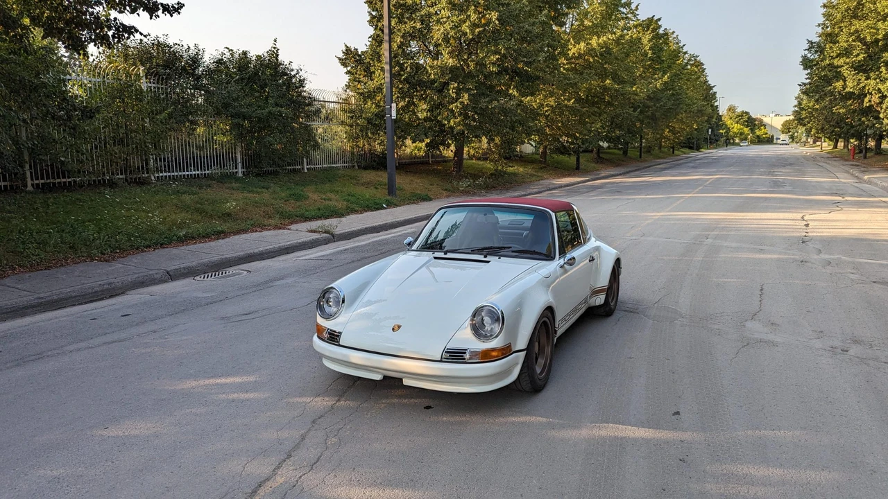 1988 Porsche 911 Carrera 3.2 - Image 11 of 31
