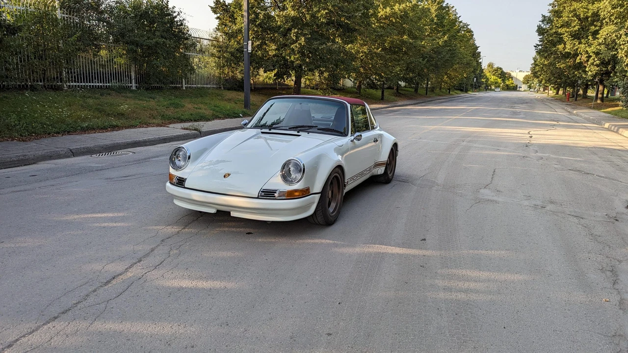 1988 Porsche 911 Carrera 3.2 - Image 10 of 31