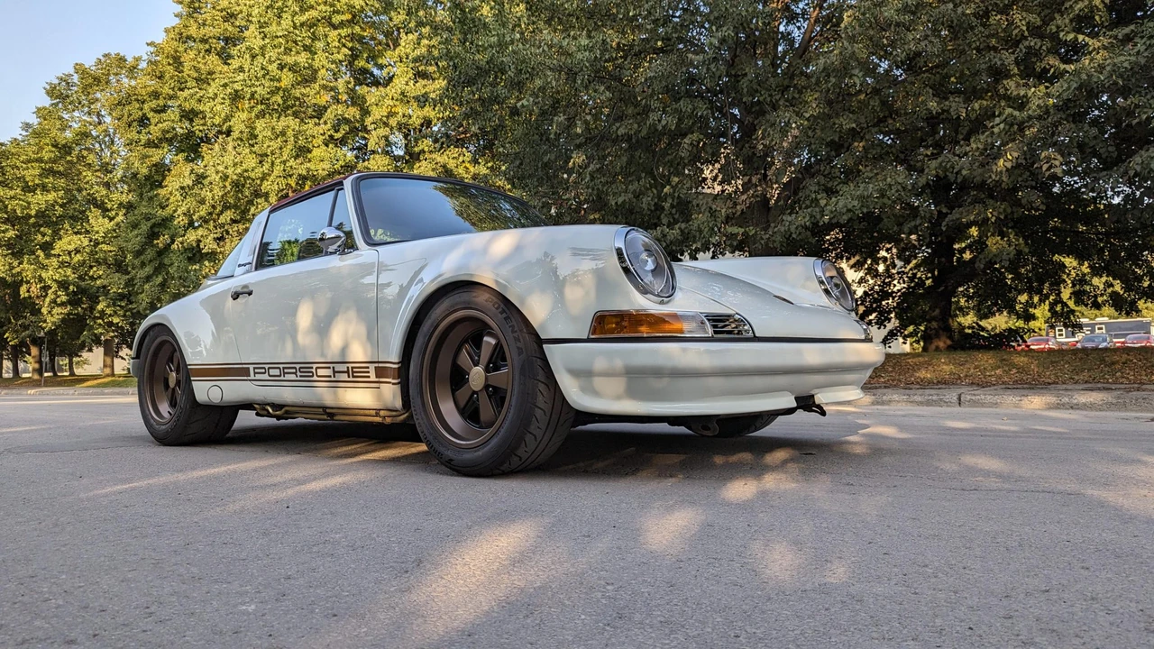 1988 Porsche 911 Carrera 3.2 - Image 30 of 31