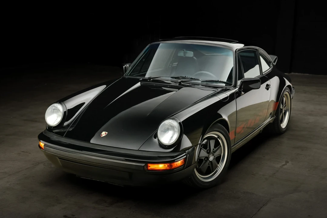 1989 Porsche 964 Carrera 4 - Image 5 of 31