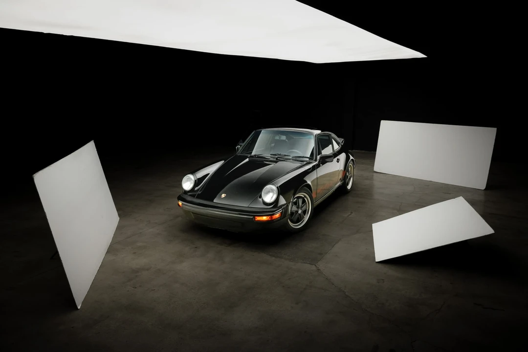 1989 Porsche 964 Carrera 4 - Image 4 of 31