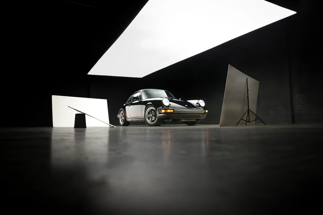 1989 Porsche 964 Carrera 4 - Image 14 of 31
