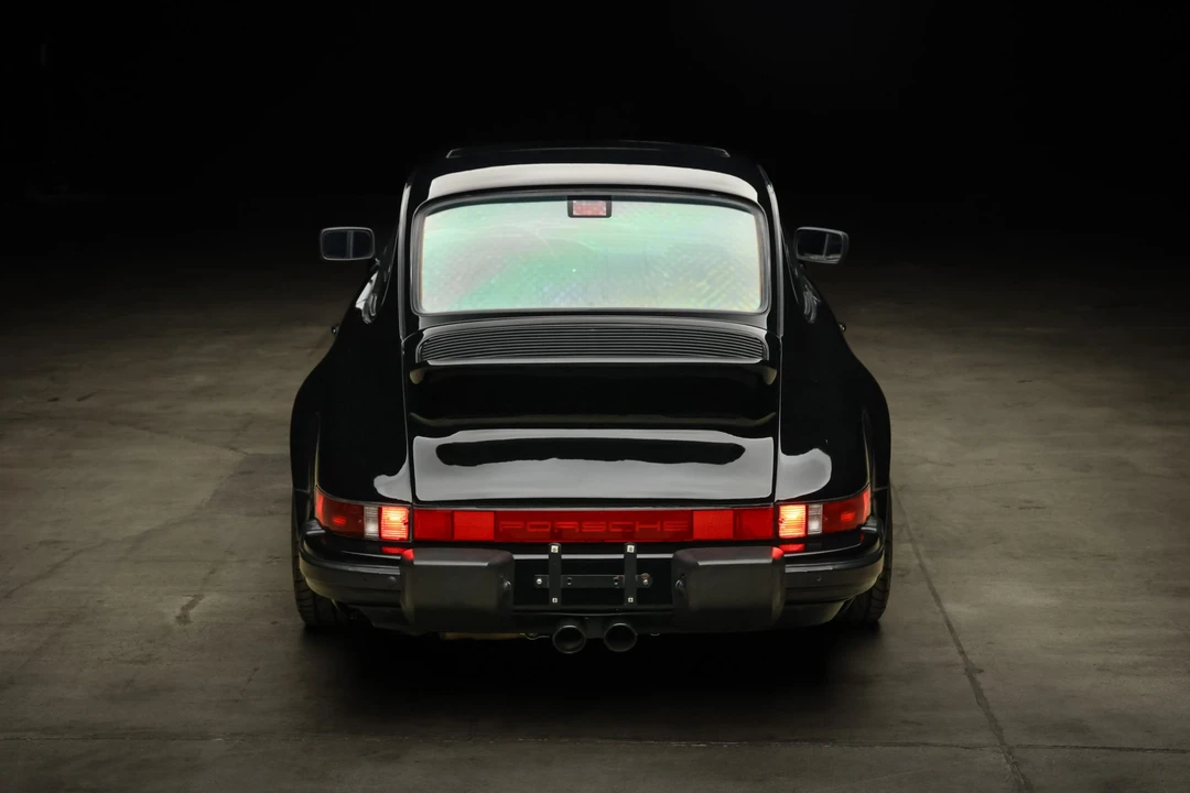 1989 Porsche 964 Carrera 4 - Image 28 of 31