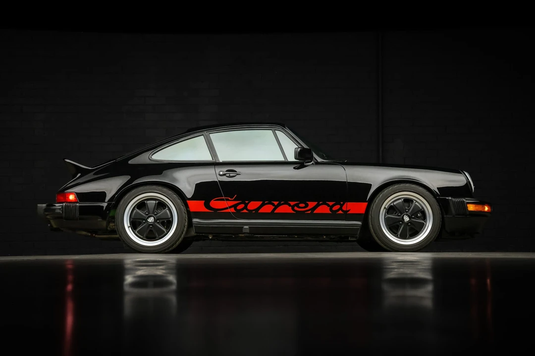 1989 Porsche 964 Carrera 4 - Image 21 of 31