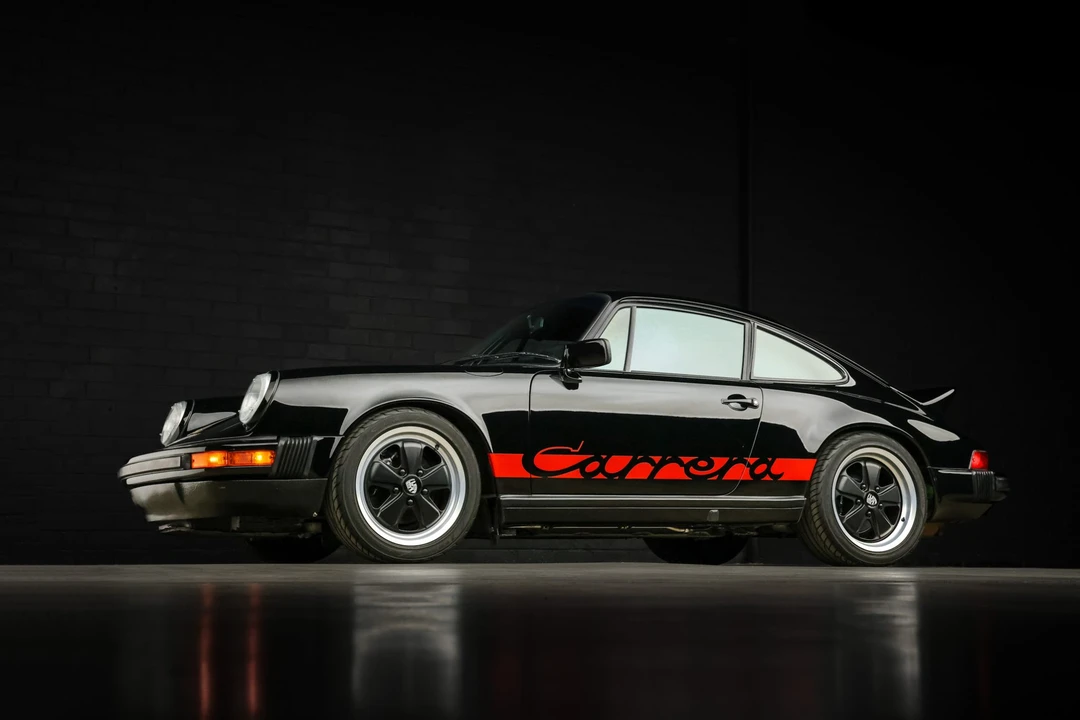 1989 Porsche 964 Carrera 4 - Image 2 of 31