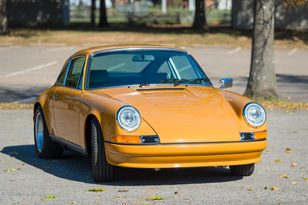 1987 Porsche 911 Carrera 3.2 - Image 12 of 31