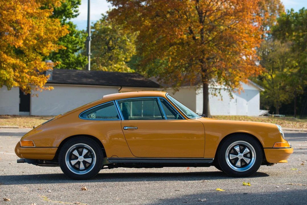 1987 Porsche 911 Carrera 3.2 - Image 24 of 31