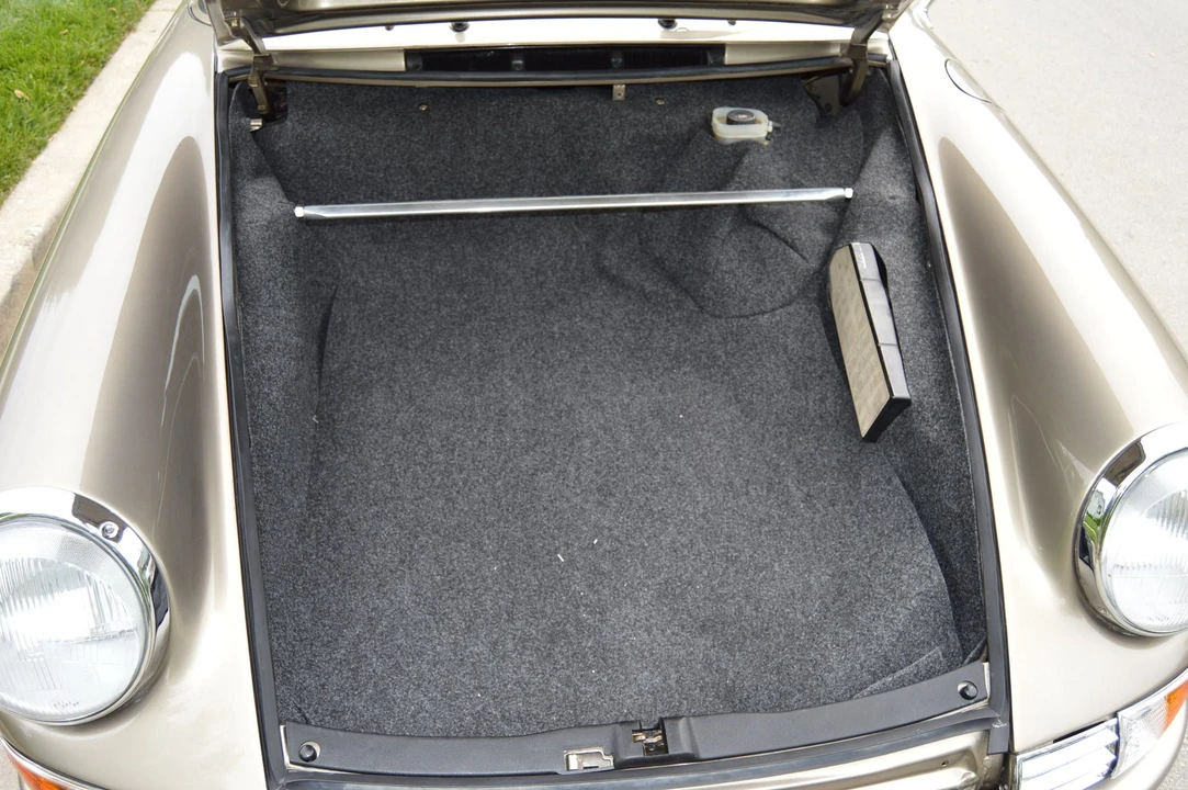 1982 Porsche 911 Carrera SC - Image 9 of 14